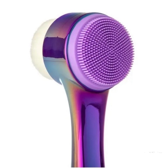 NIB Almost Famous “Clean Freak” Facial 2-in-1 Exfoliating Skin Cleaner - Picture 4 of 5